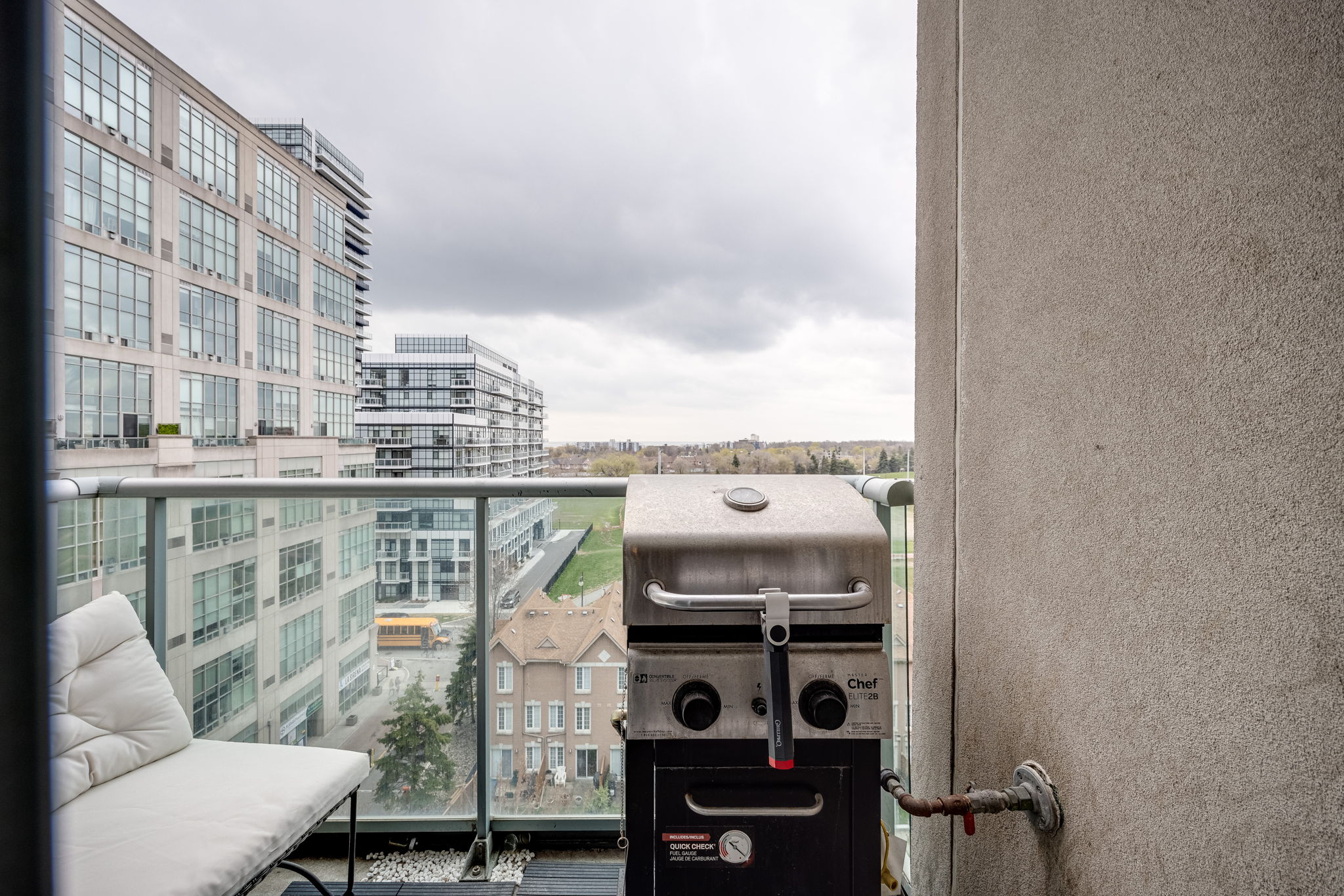 Toronto property showcase — delivered property photograph 34