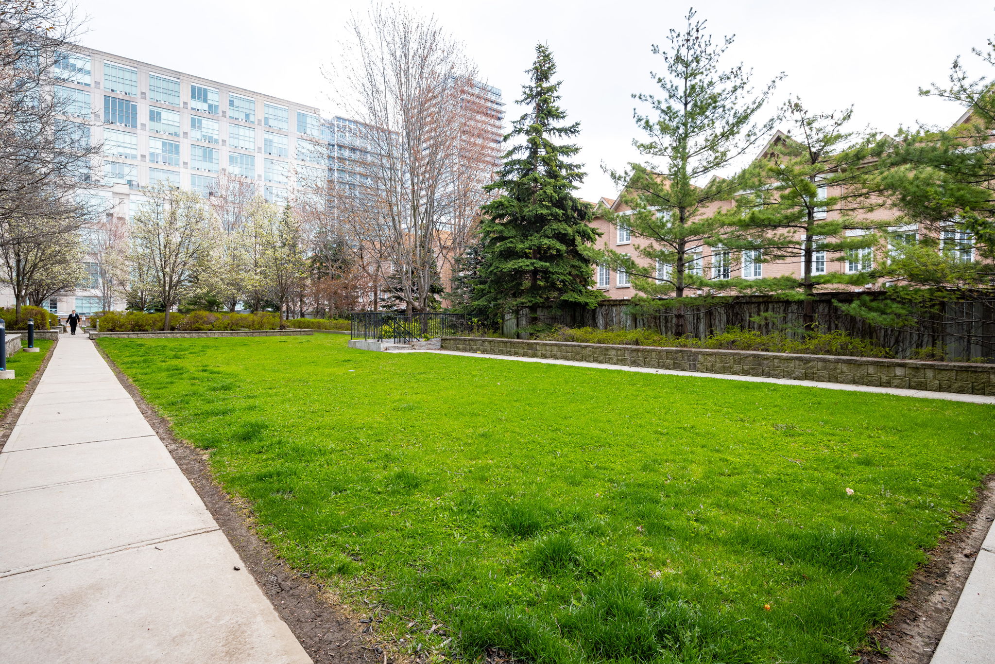 Toronto property showcase — delivered property photograph 37
