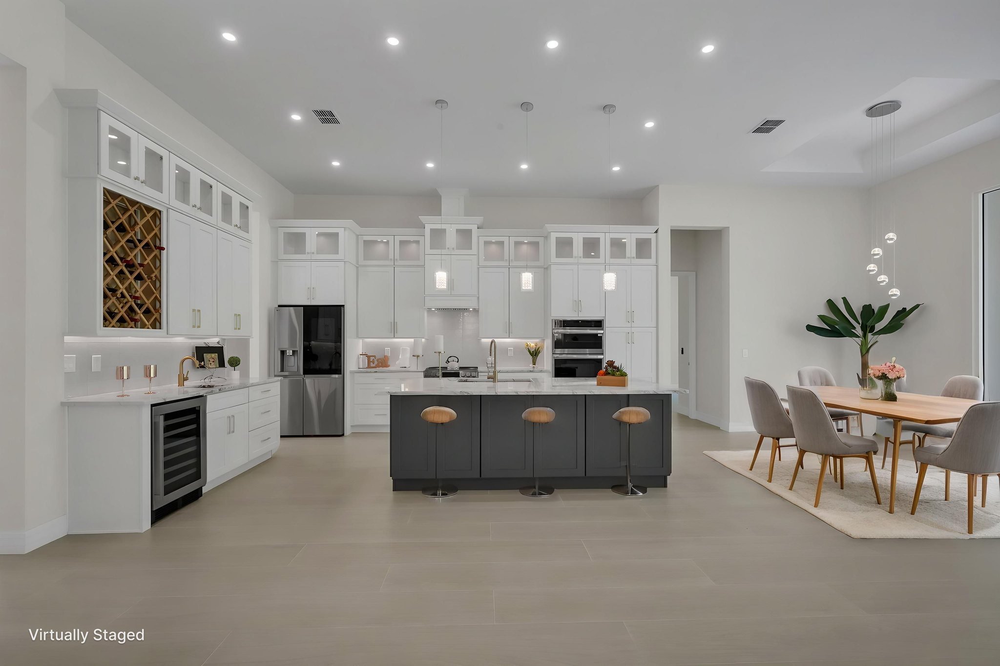KUM00319 virtually staged.jpeg
