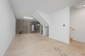  Photo 35
