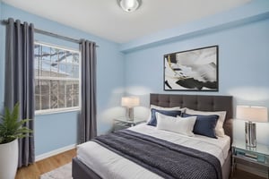 DSC00535 virtually staged.jpeg