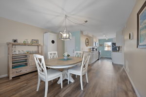 Dining - Foyer