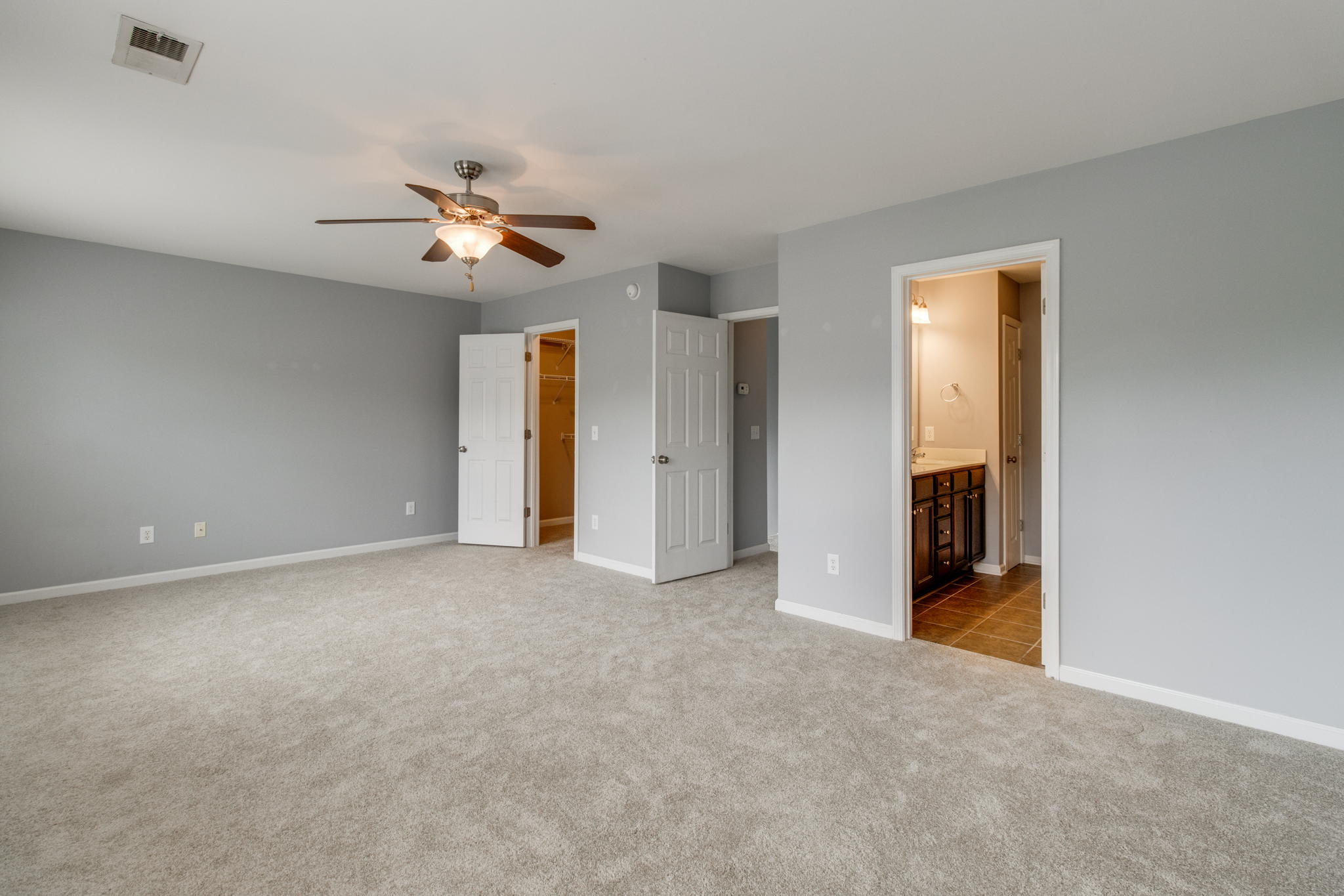 200 Pennington Square Way, Columbia, SC 29209, USA Photo 14