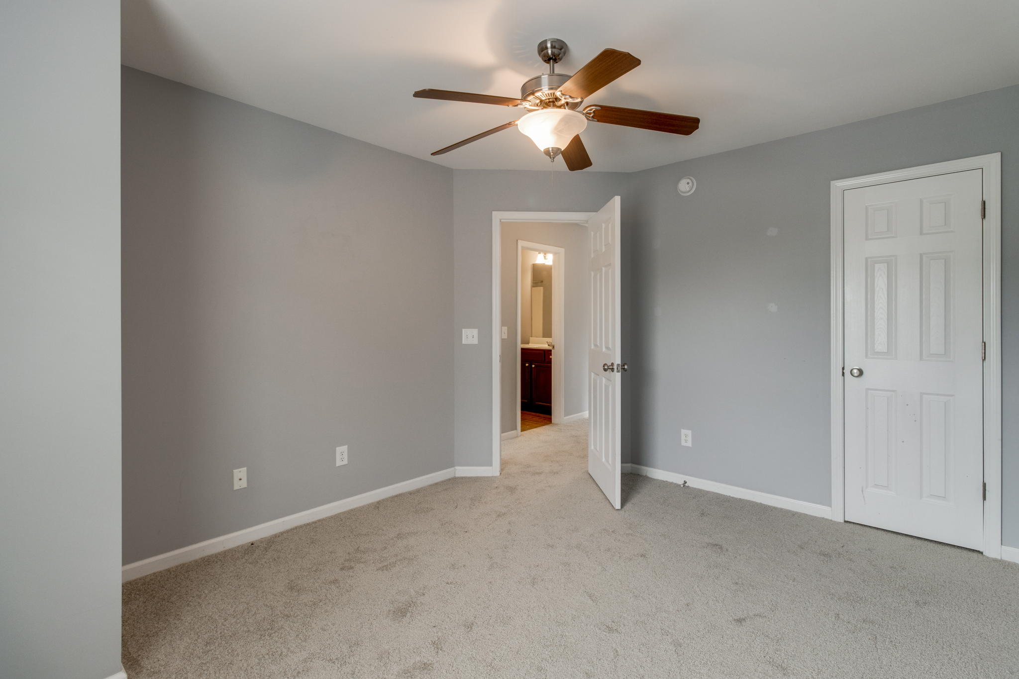 200 Pennington Square Way, Columbia, SC 29209, USA Photo 23
