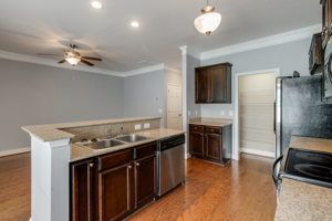 200 Pennington Square Way, Columbia, SC 29209, USA Photo 9