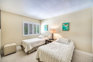 30-Guest-Bedroom