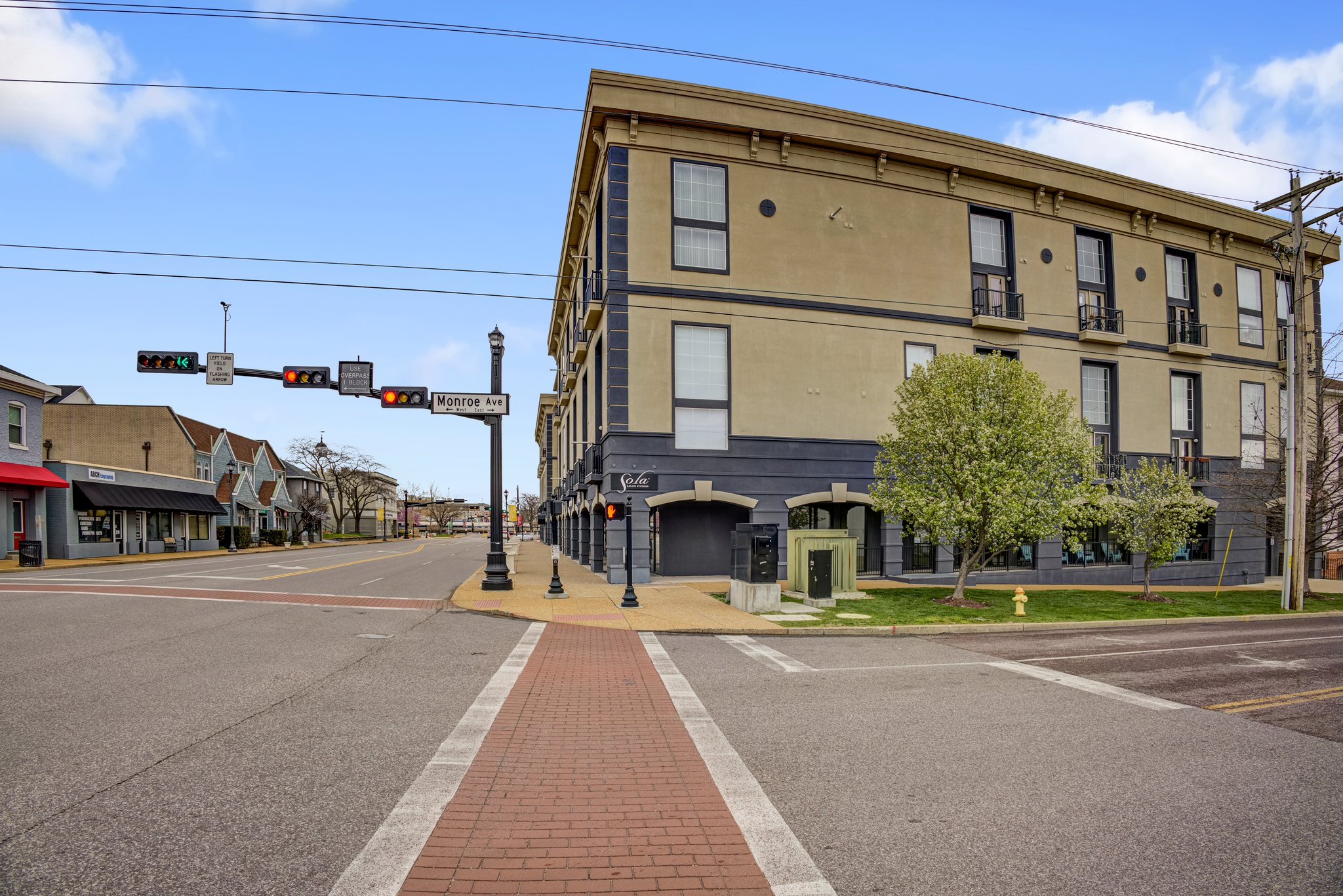 200 S Kirkwood Rd, Kirkwood, MO 63122, USA Photo 2
