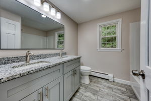  Photo 44