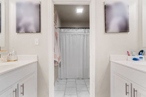  Photo 45