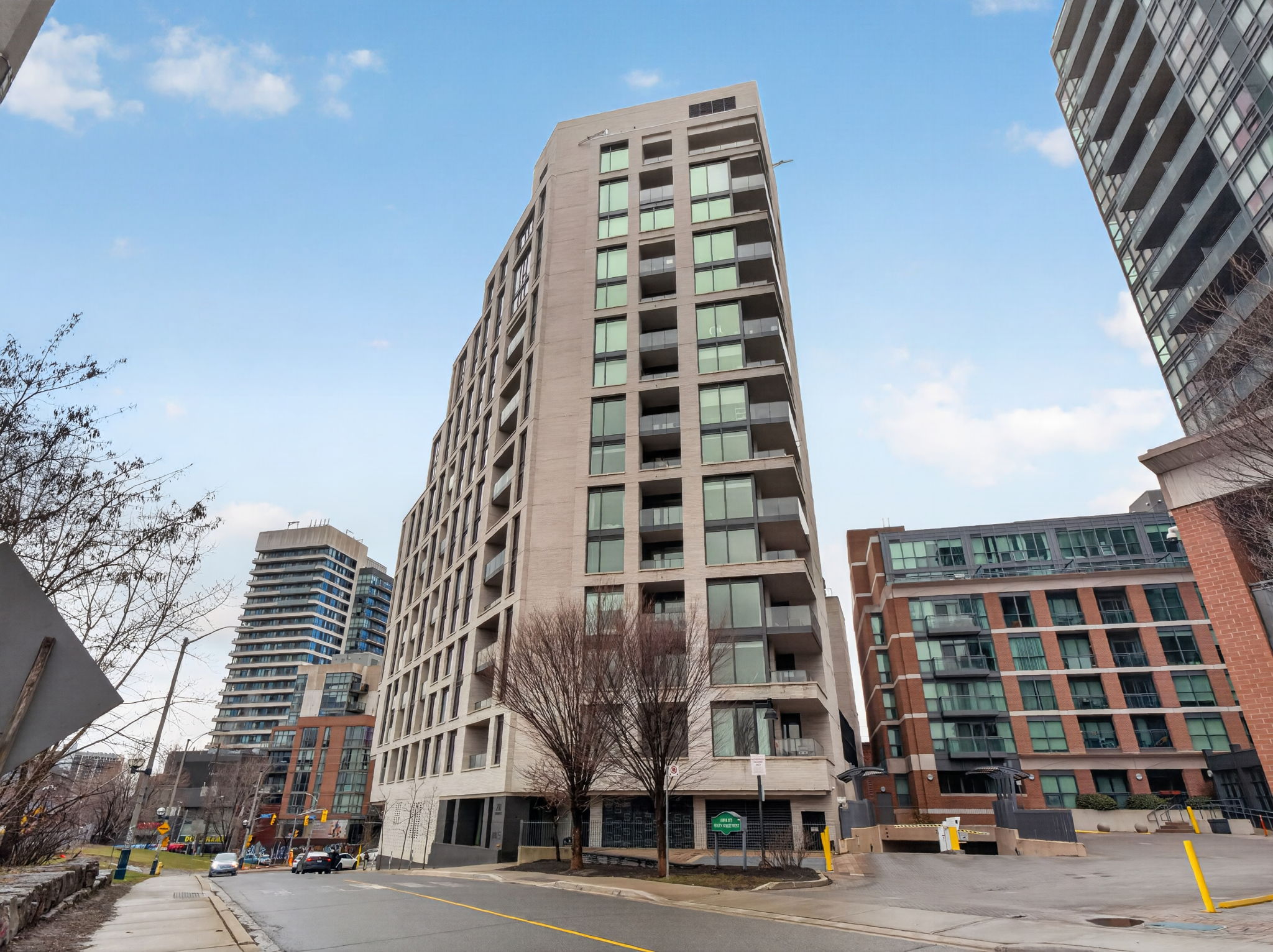 200 Sudbury St Unit 704 Toronto, ON M6J 0H1