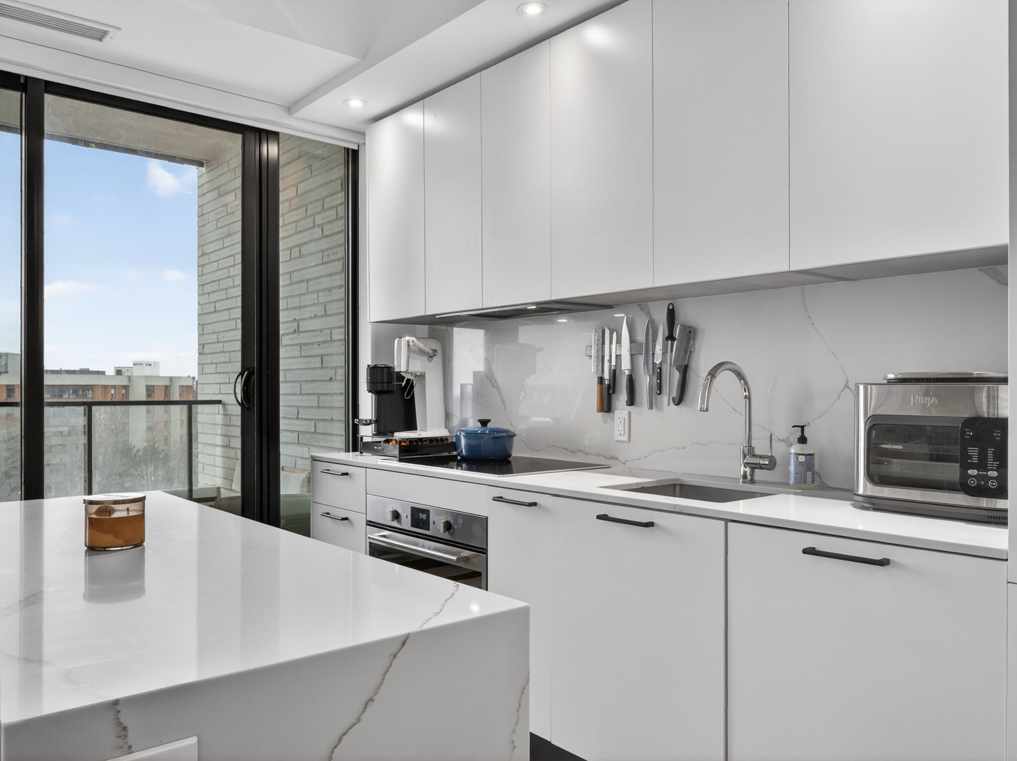 200 Sudbury St Unit 704 Toronto, ON M6J 0H1