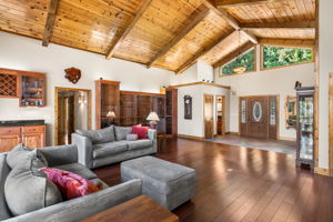  Photo 63