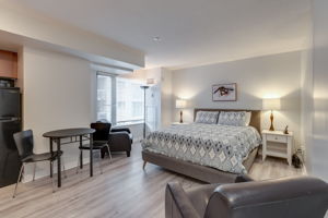  200 Victoria St 1008, Toronto, ON M5B 1T8, US Photo 3