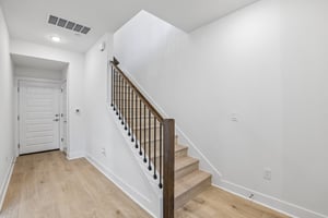 W 56th St 1104-S0805-004.jpg