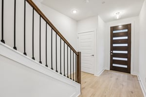 W 56th St 1104-S0805-005.jpg
