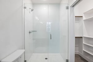 W 56th St 1104-S0805-025.jpg