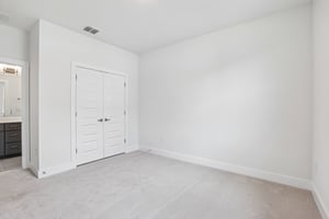 W 56th St 1104-S0805-038.jpg