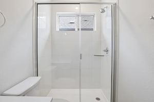 W 56th St 1104-S0805-040.jpg