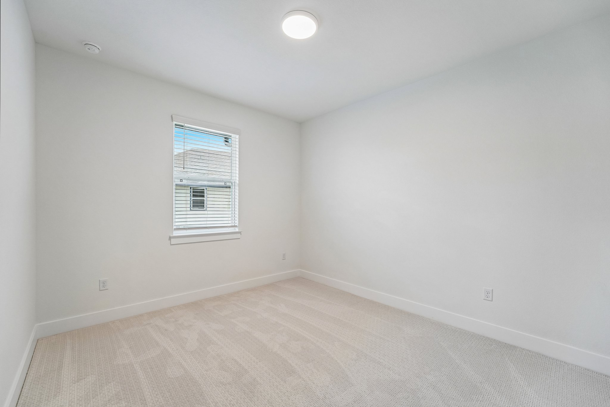 W 56th St 2103-S0805-024.jpg