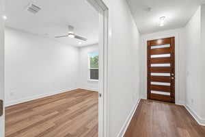 W 56th St 2103-S0805-005.jpg