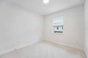 W 56th St 2103-S0805-022.jpg
