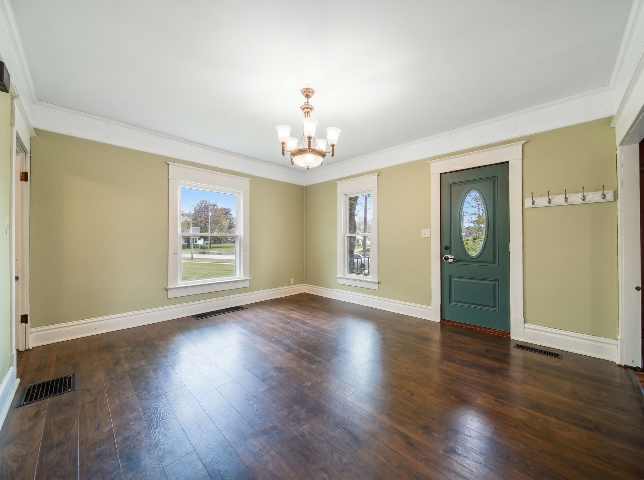 C.H.- 200 W Main St, Waldo-11