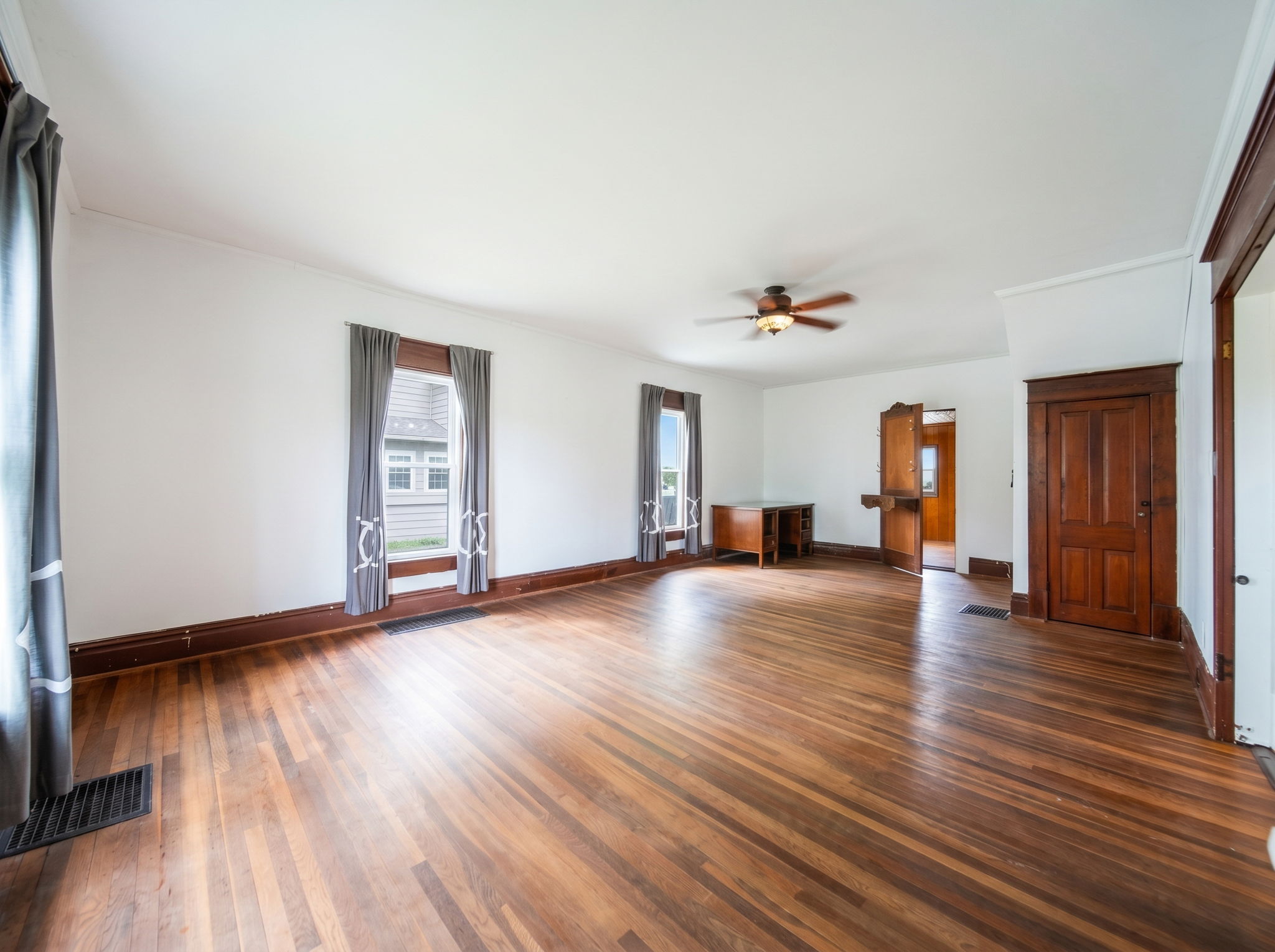 C.H.- 200 W Main St, Waldo-14