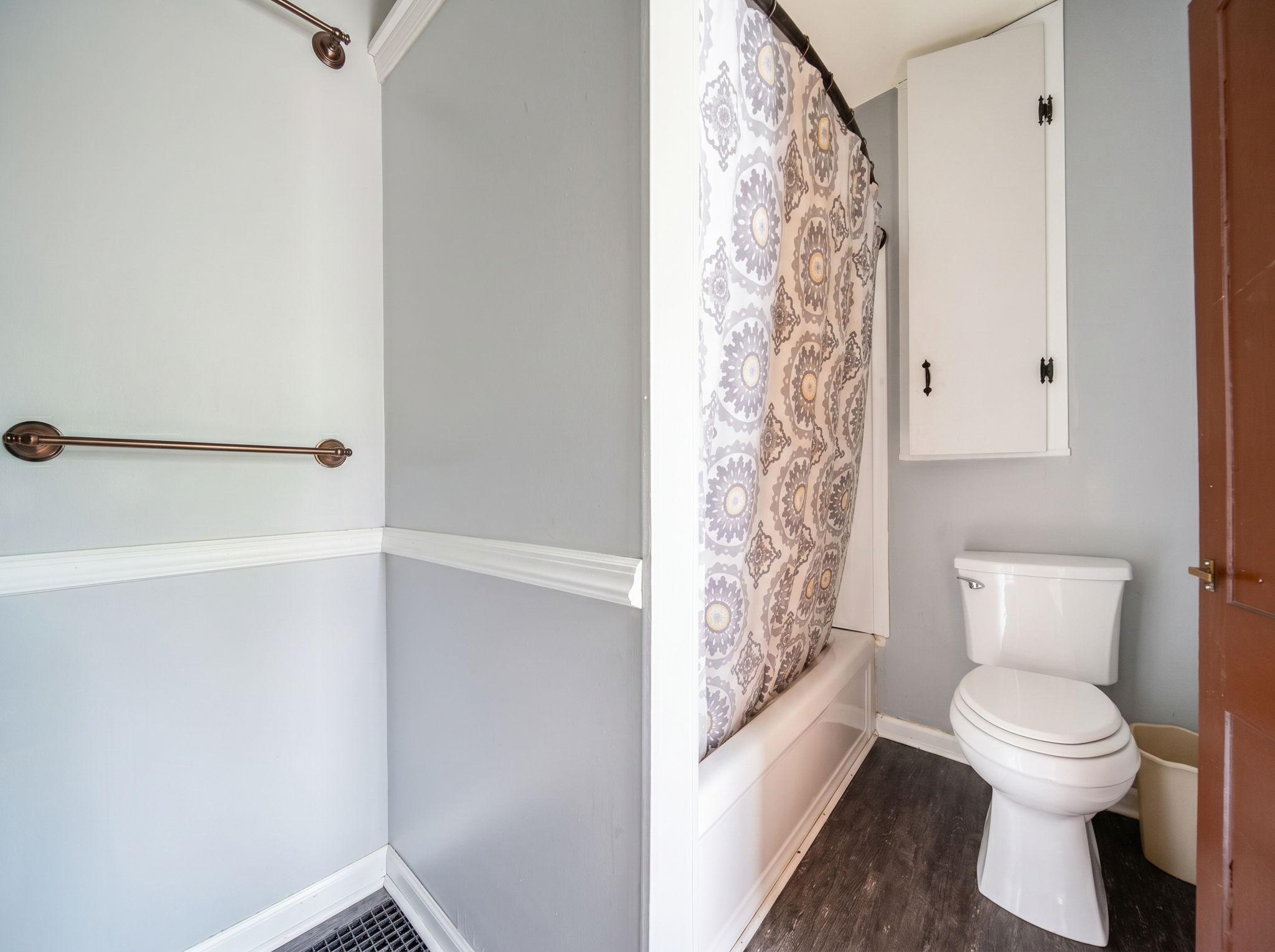 C.H.- 200 W Main St, Waldo-29