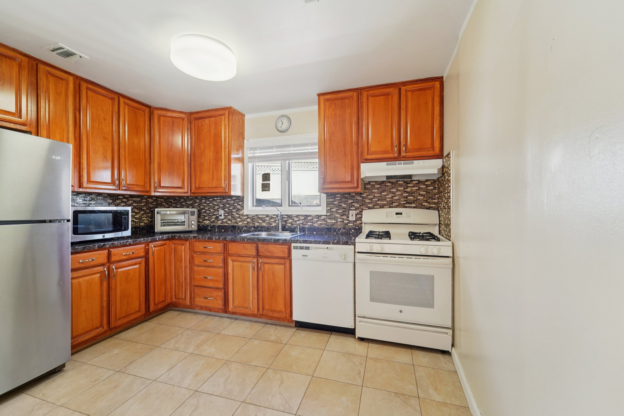 West St-S1601-011.jpg