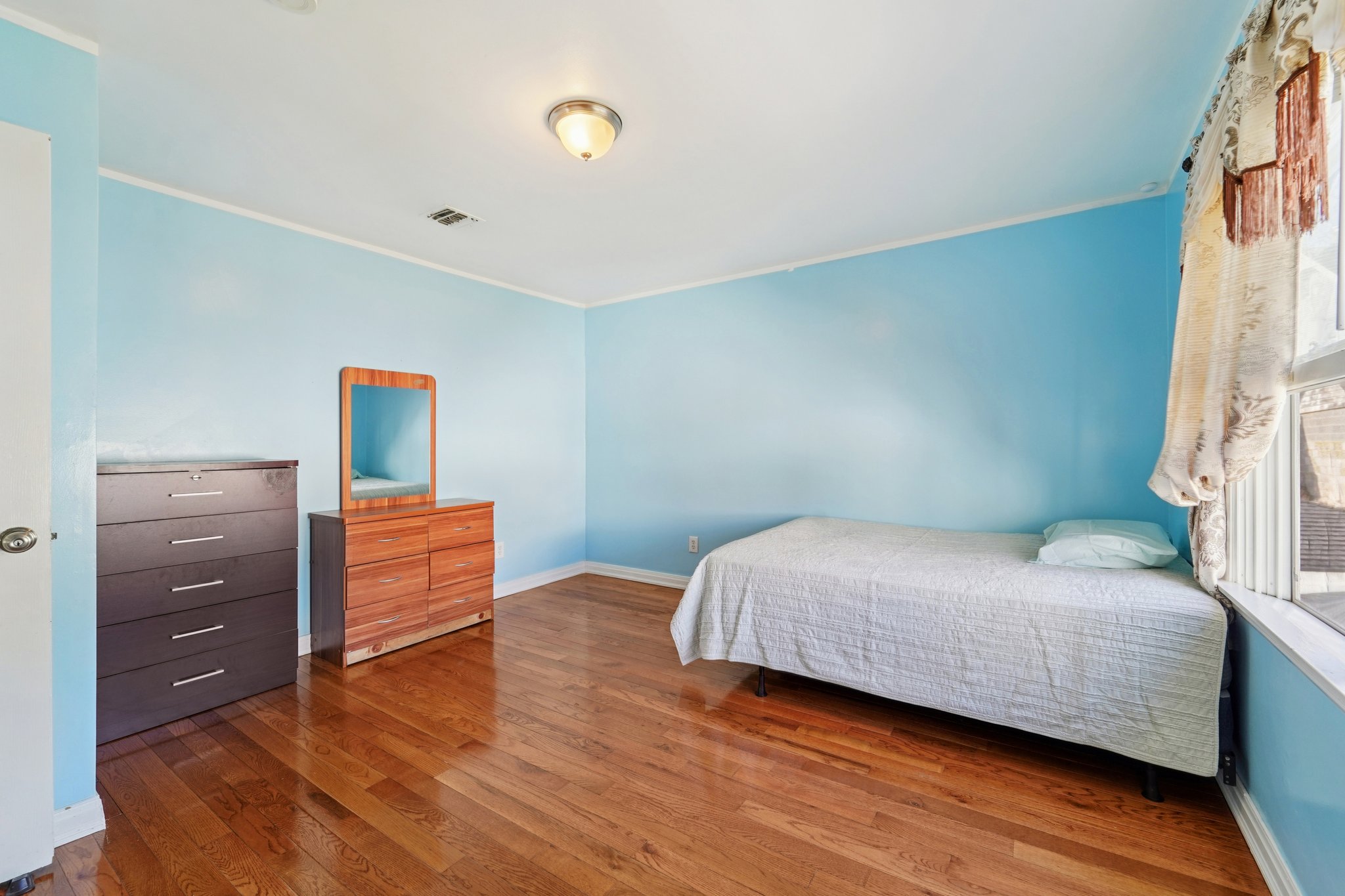 West St-S1601-026.jpg