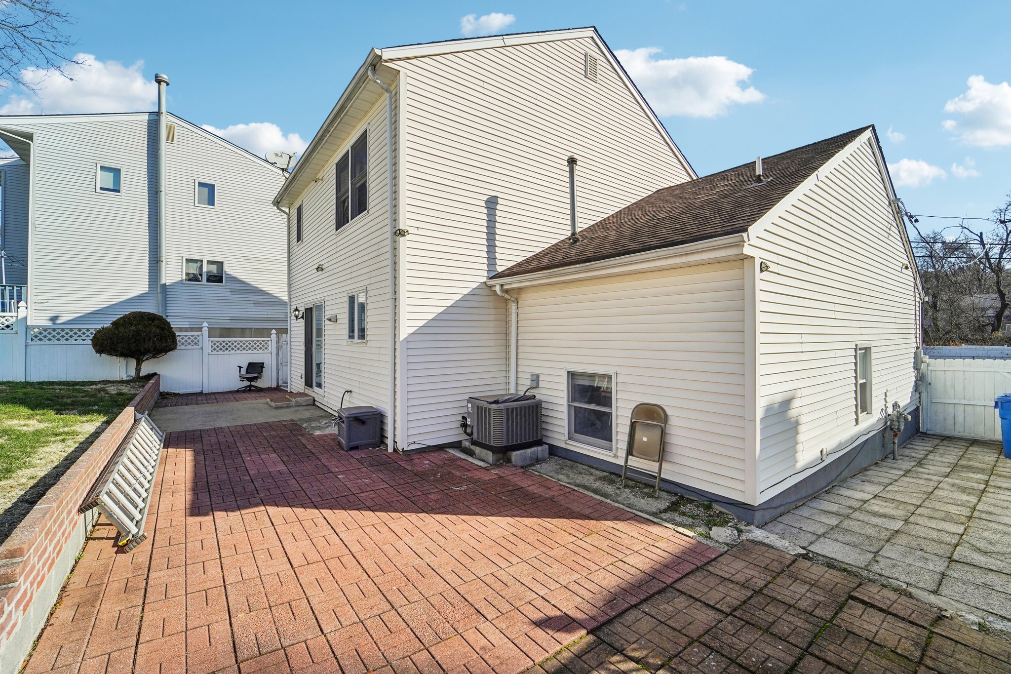 West St-S1601-035.jpg