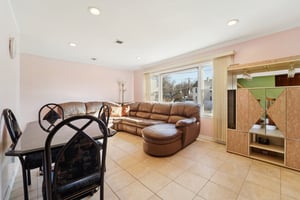 West St-S1601-009.jpg