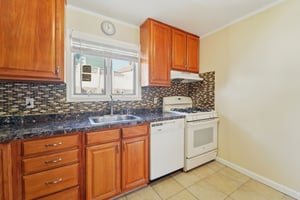 West St-S1601-013.jpg