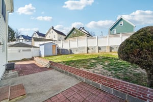 West St-S1601-034.jpg