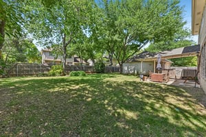 Inverness Dr-1304-045.jpg