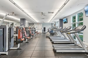 N Bayshore Dr 304-905.jpg