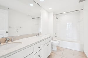 N Bayshore Dr 304-022.jpg
