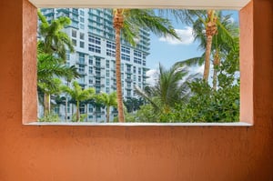 N Bayshore Dr 304-025.jpg