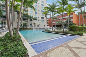 N Bayshore Dr 304-908.jpg