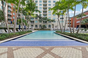 N Bayshore Dr 304-909.jpg