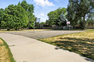  Photo 47