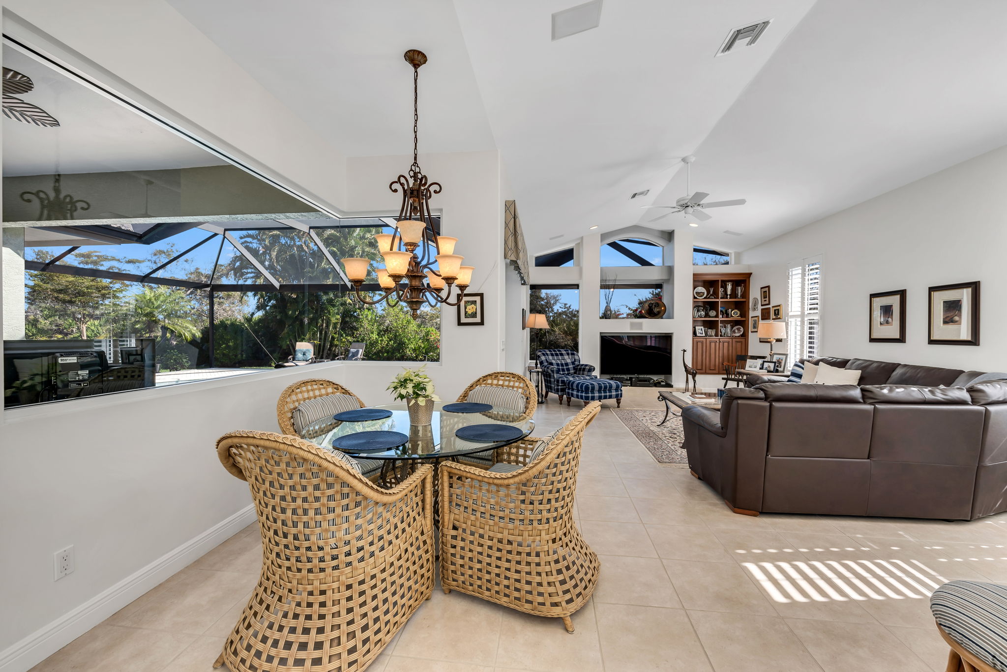 Eat in Kitchen - Living