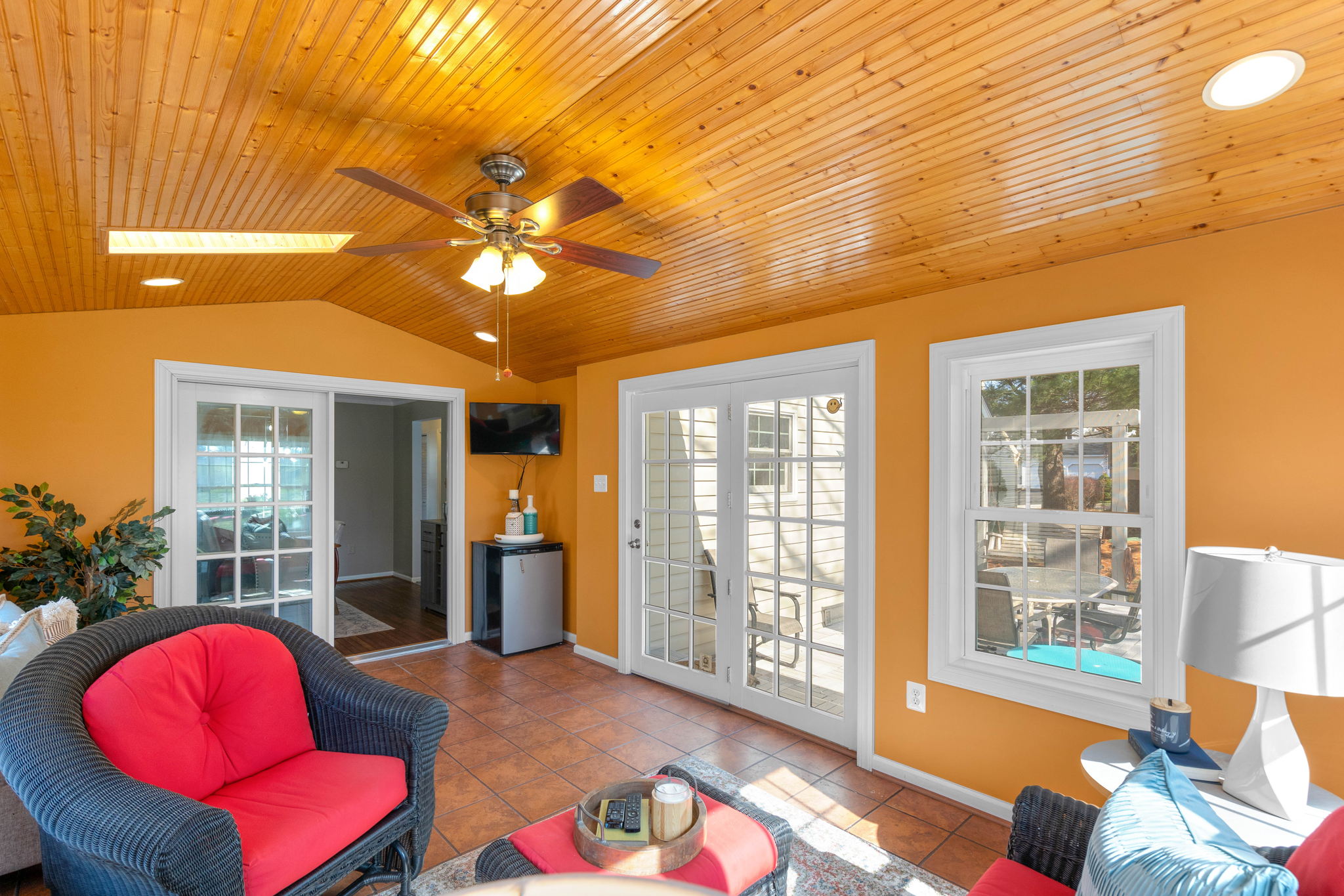 20009 Cinnabar Dr, Gaithersburg, MD 20879, USA Photo 25
