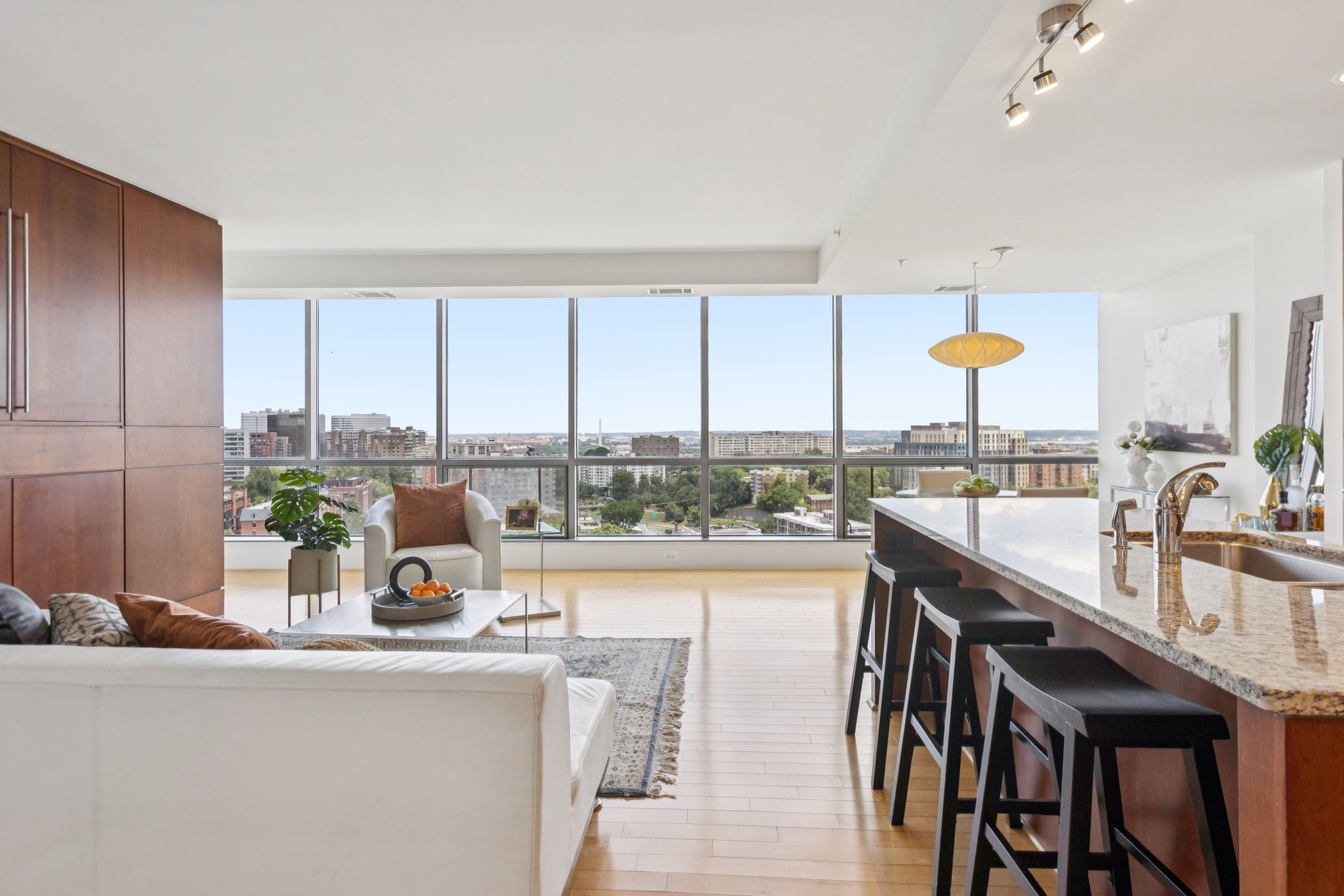 2001 15th St N 1005-67.jpg