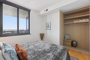 2001 15th St N 1005-76.jpg
