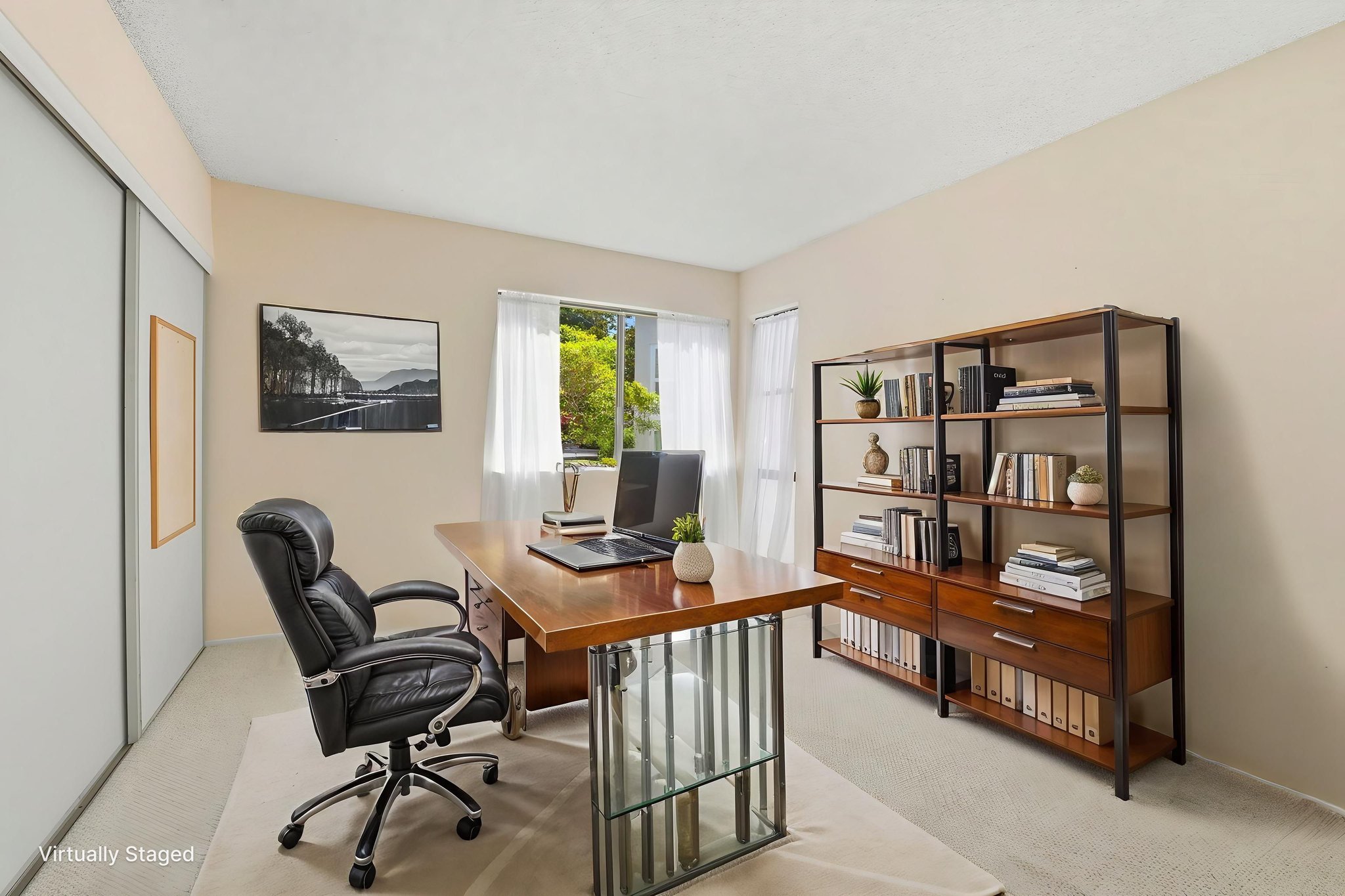 018_F8_2001 Alameda de virtually staged.jpeg