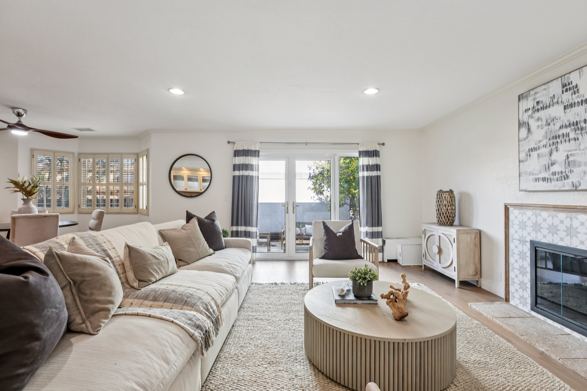 Bataan Rd-S1001-016.jpg