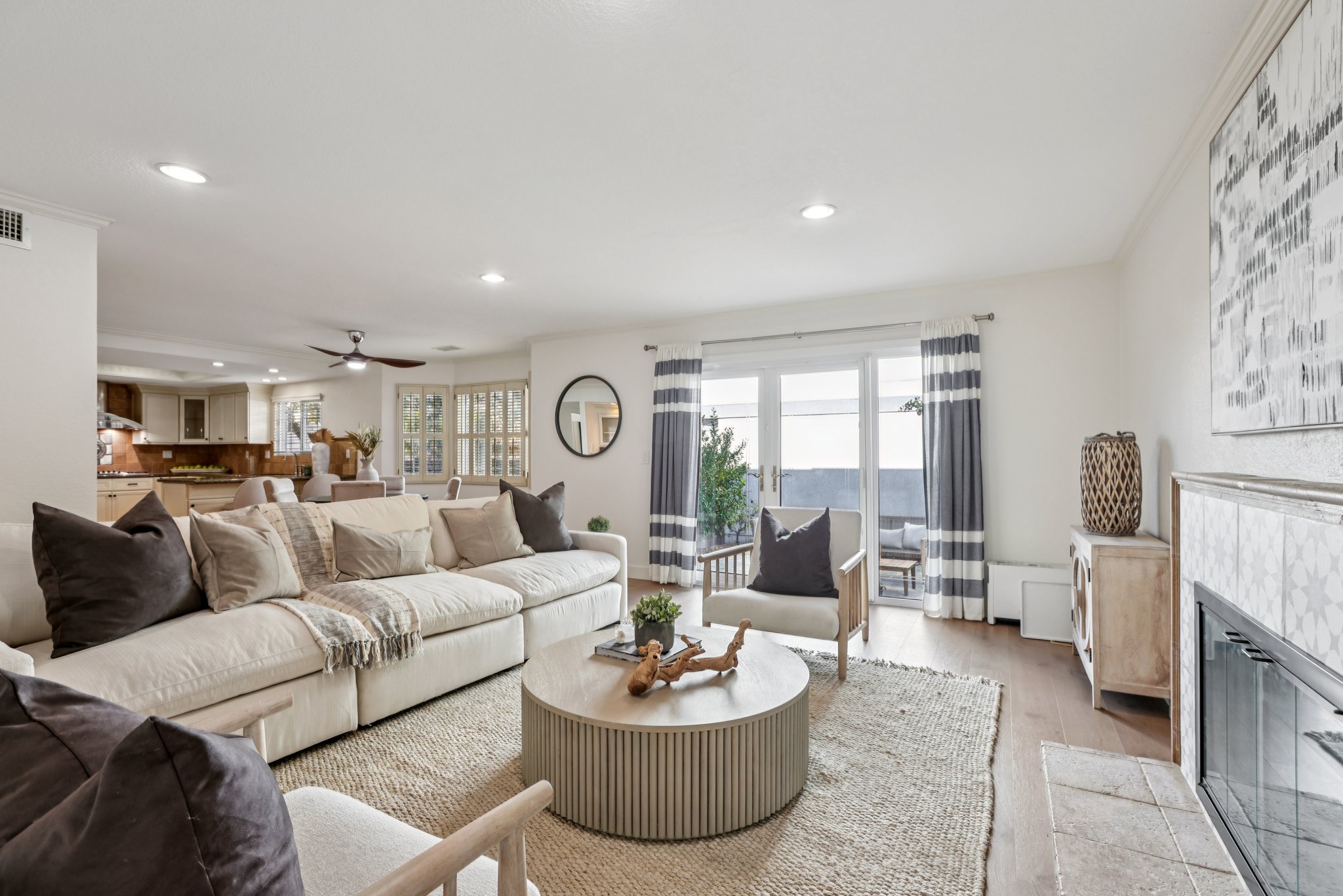 Bataan Rd-S1001-017.jpg