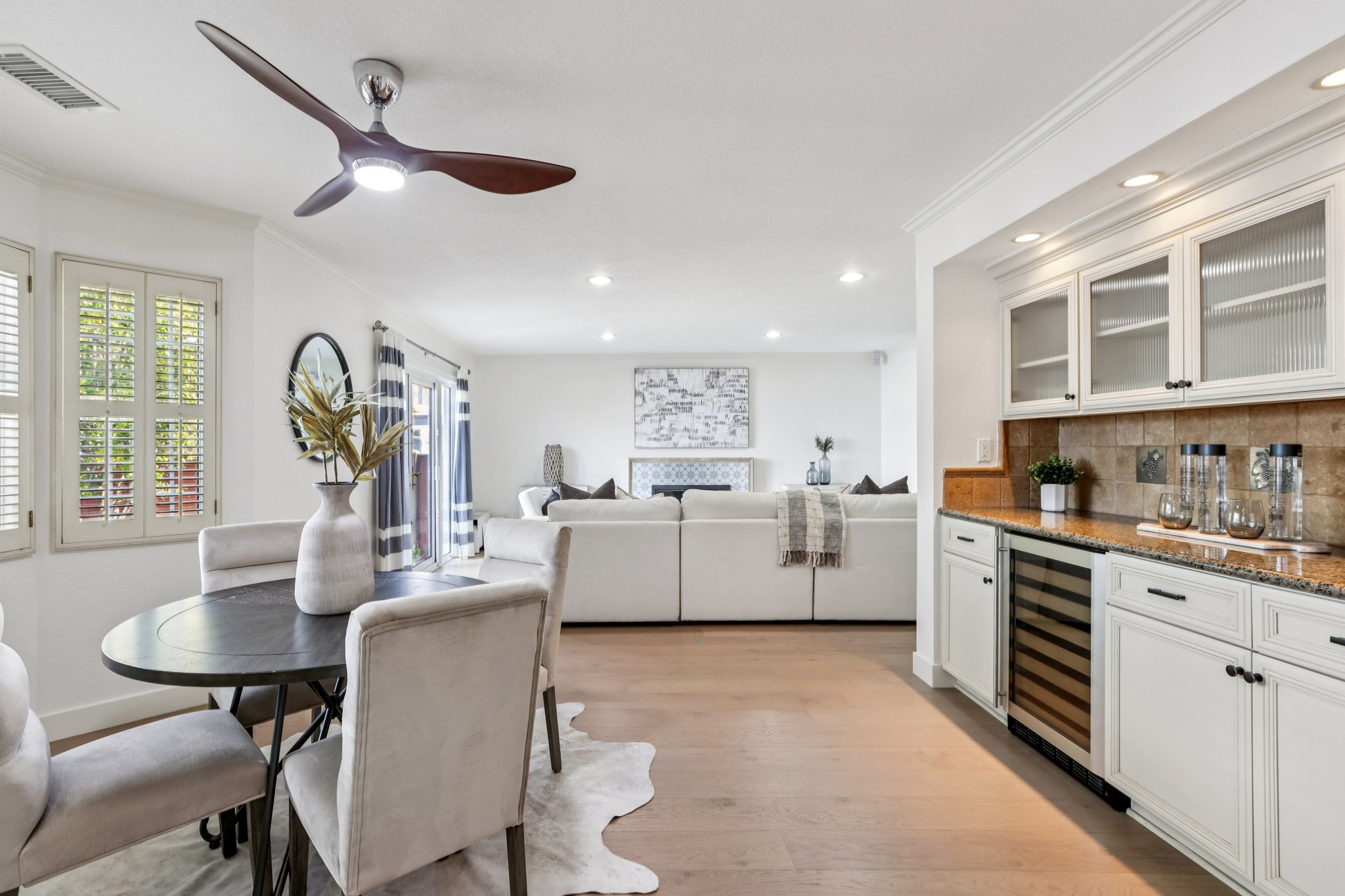 Bataan Rd-S1001-021.jpg