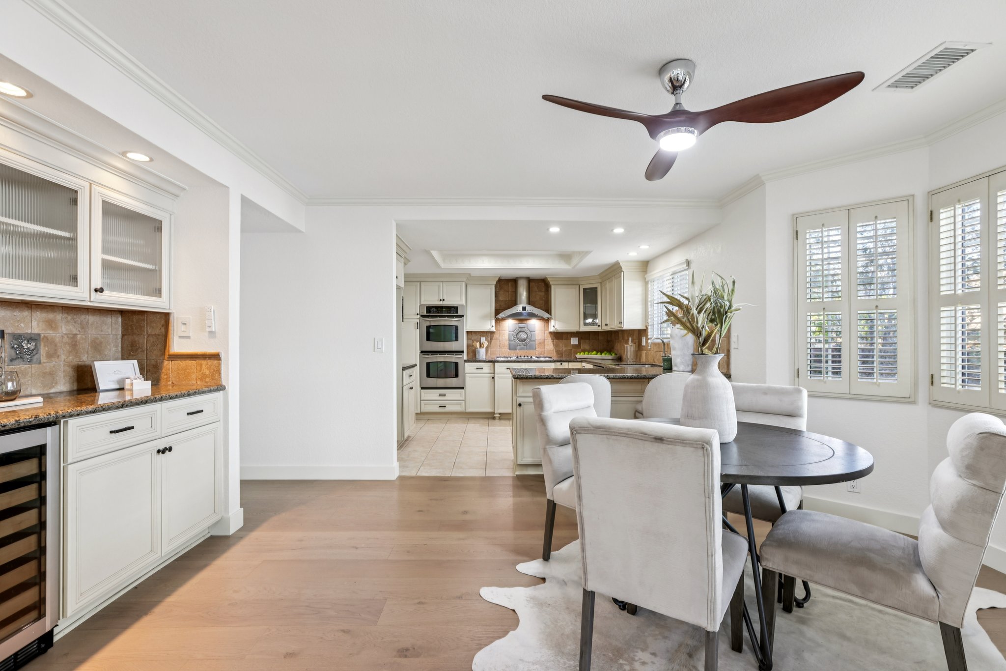 Bataan Rd-S1001-023.jpg